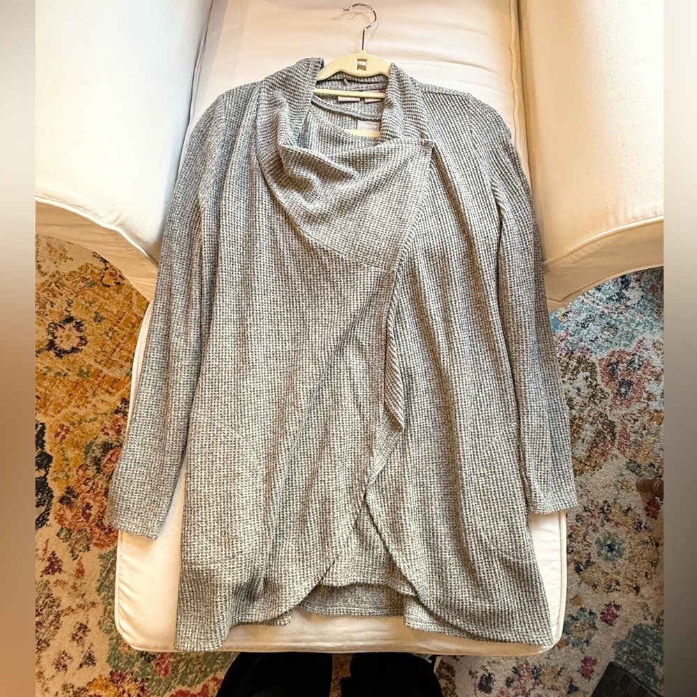 Chico's: Light Weight 2 PC Gray Women's Sweater Set